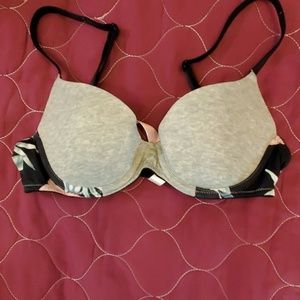 VS LIGHTLY LINED WEAR EVERYWHERE BRA